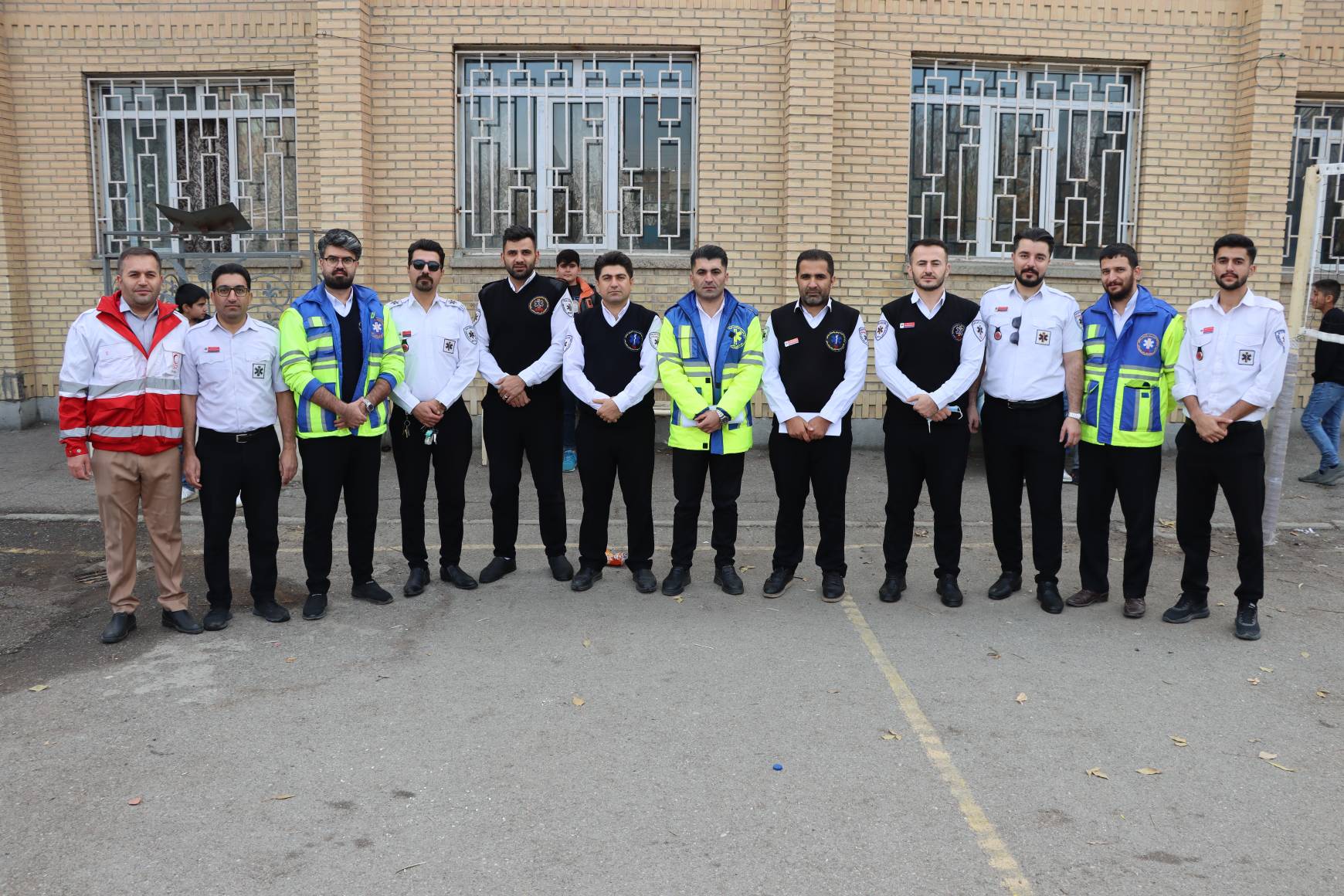 گزارش-تصویری-از برگزاری-مانور-زلزله-به-مناسبت-۸-آذر،-روز-ملی-ایمنی-در-برابر-زلزله-و-کاهش-اثرات-بلایای-طبیعی