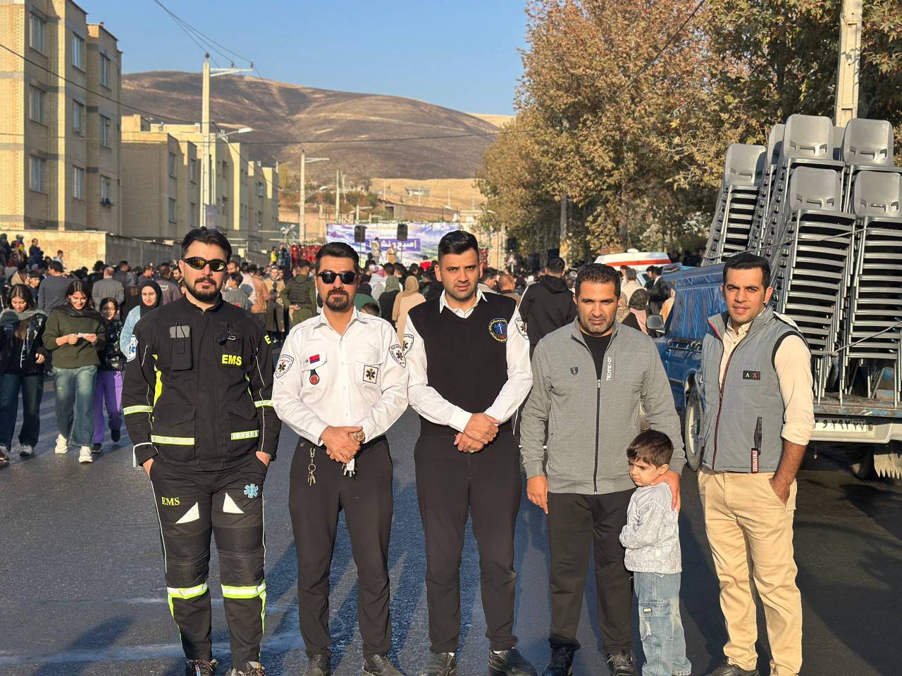 گزارش-تصویری-از-پوشش-مراسم-پیاده-رویی-صبح-و-نشاط-با-پخش-زنده-از-شبکه-سه،-توسط-پرسنل-اورژانس-پیرانشهر